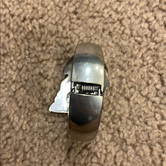 Beautiful leaf pattern bracelet - Picture 4 of 6